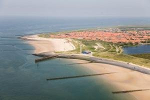 1480luchtfoto_strand